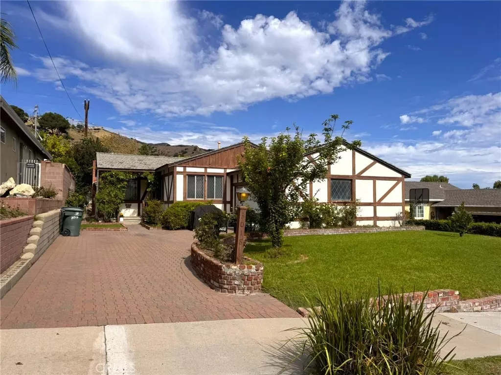 Property Photo:  3018 Jolley Drive  CA 91504 