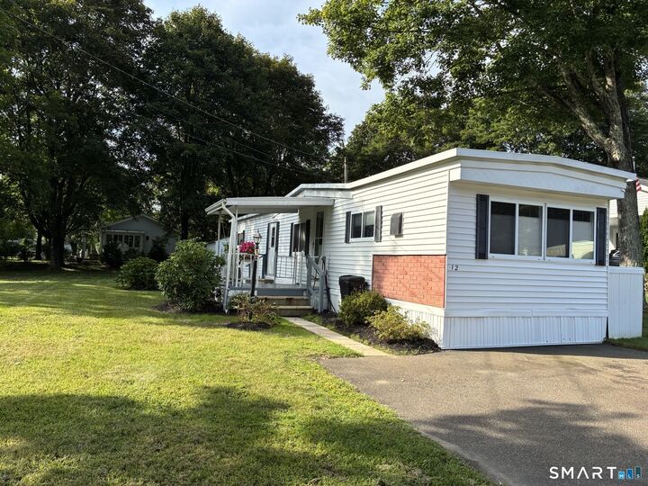 Property Photo: 12 Country Club Trail CT 06419