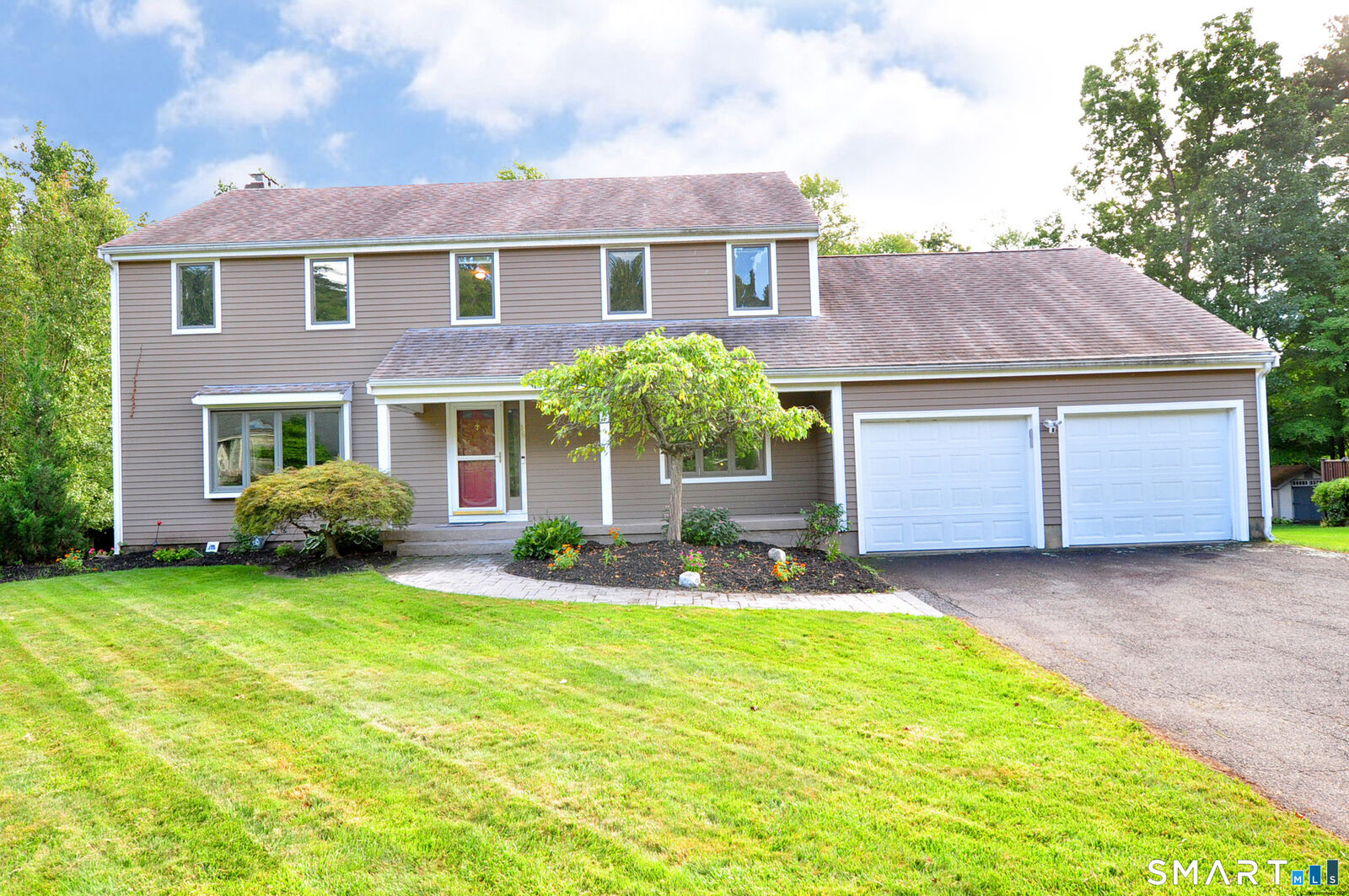 Property Photo: 16 Virginia Lane CT 06085