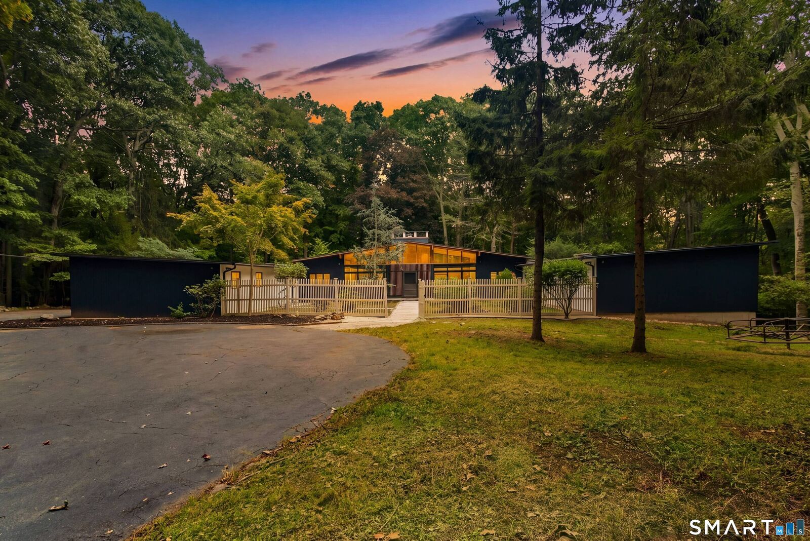 Property Photo: 61 Ox Bow Lane CT 06525