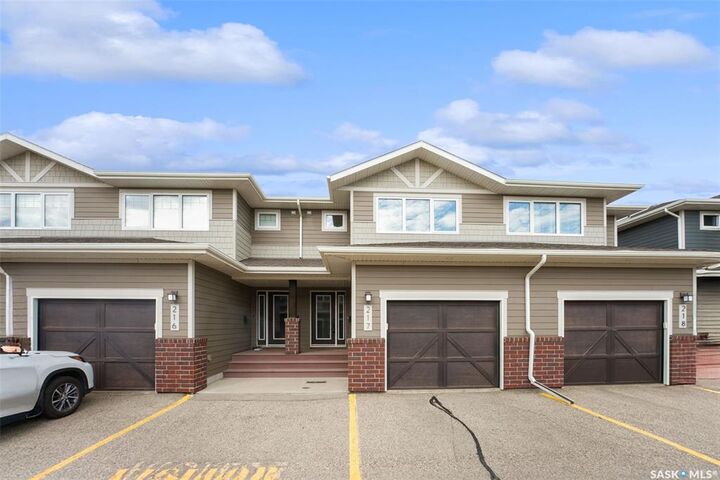 Property Photo:  4002 Sandhill Crescent 217  SK S4V 3J1 