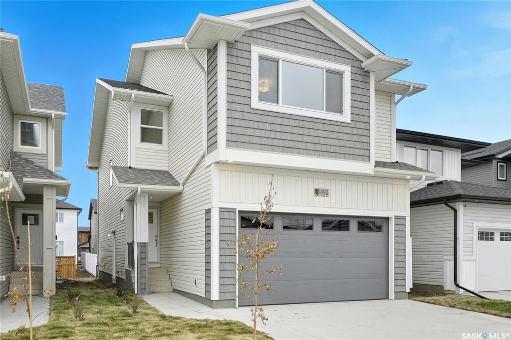 Property Photo:  575 Cockcroft Court  SK S7V 1Y8 