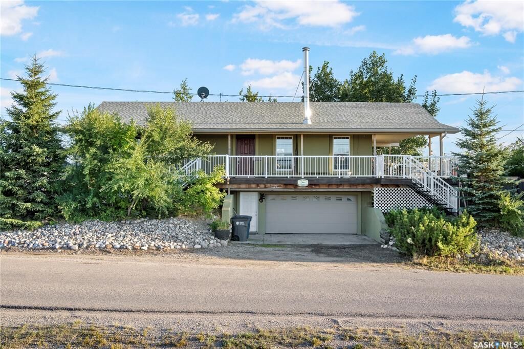 Property Photo:  202 Alfred Crescent  SK S0G 4L0 