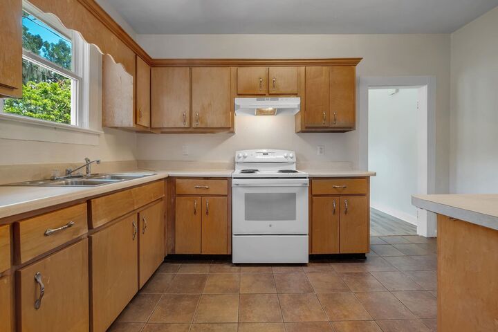 Property Photo:  3033 Old Saint Augustine Road  FL 32311 