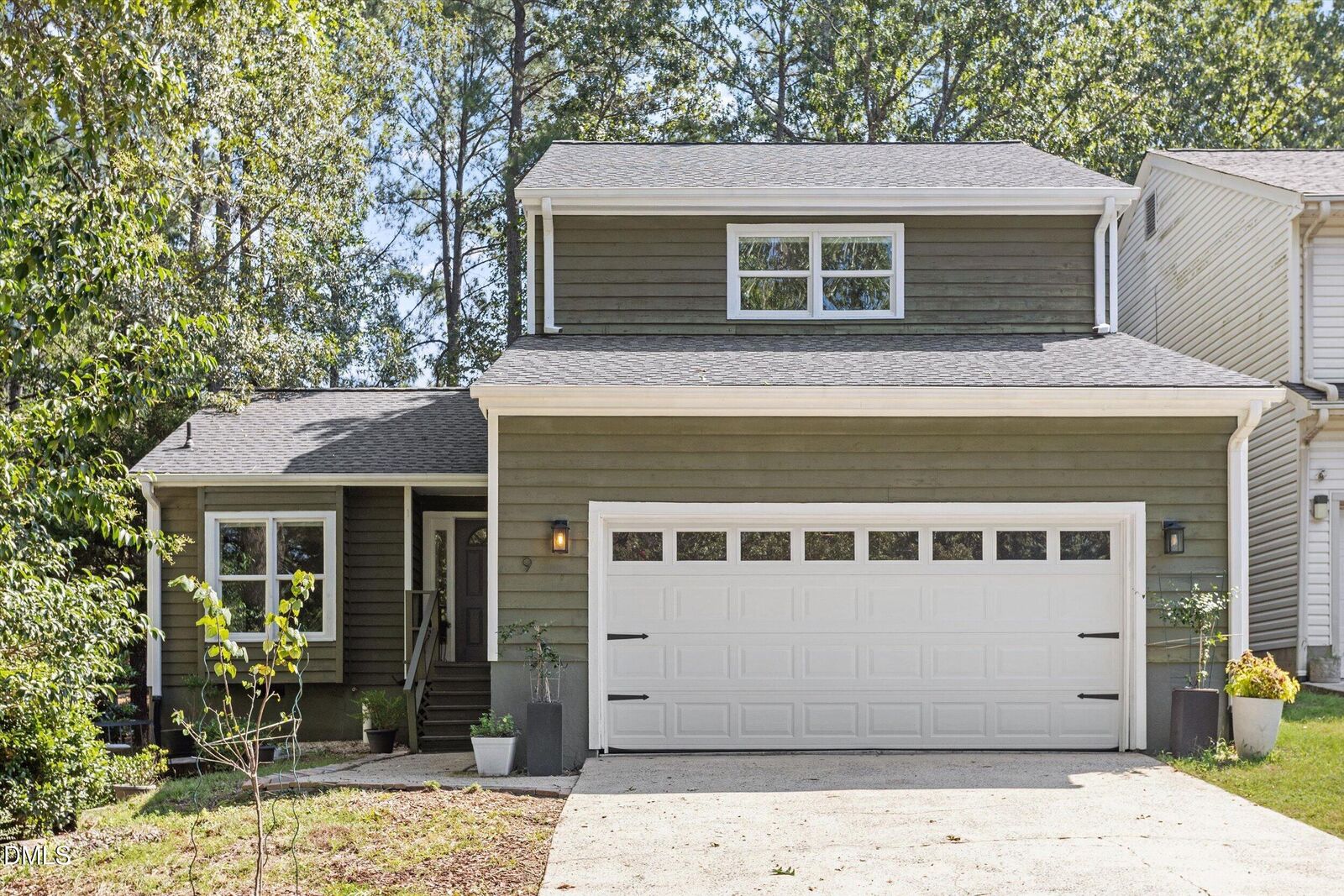 Property Photo:  9 Lark Circle  NC 27517 