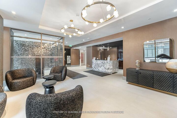 Property Photo:  28 Widmer Street 4929  ON M5V 0T2 