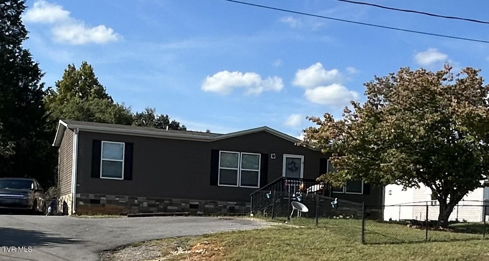 Property Photo: 1512 Bloomingdale Road TN 37660