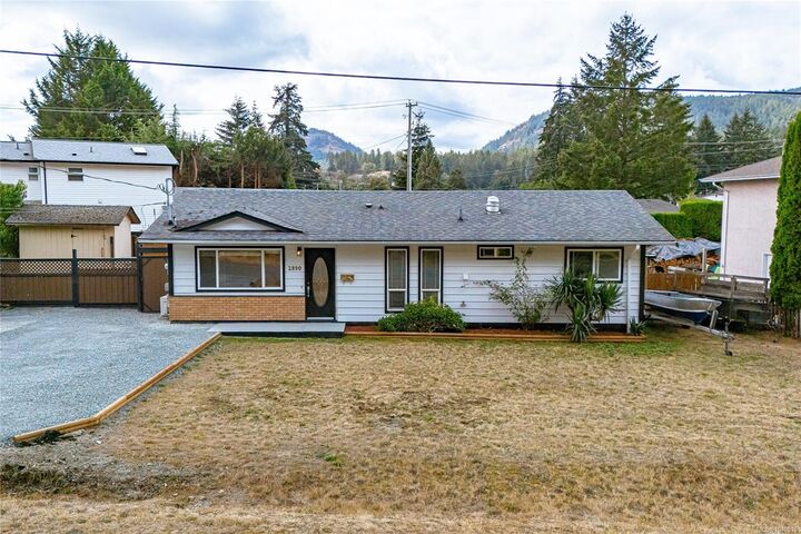 Property Photo:  2890 Canyon Park Pl  BC V9B 4Z4 