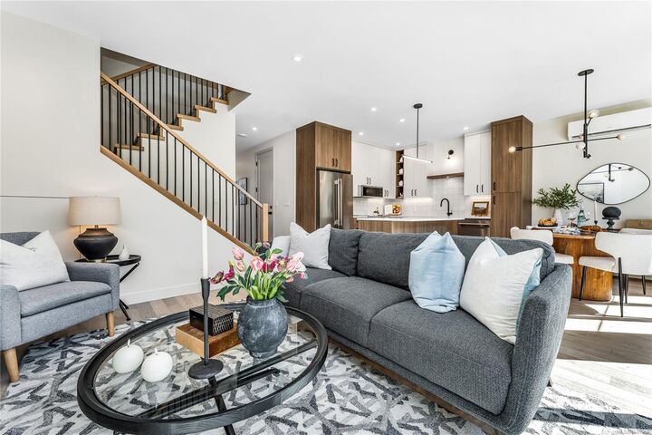 Property Photo:  3333 Henderson Rd #3  BC V8P 5A5 