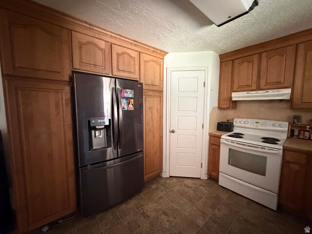 Property Photo: 731 S Main St UT 84037