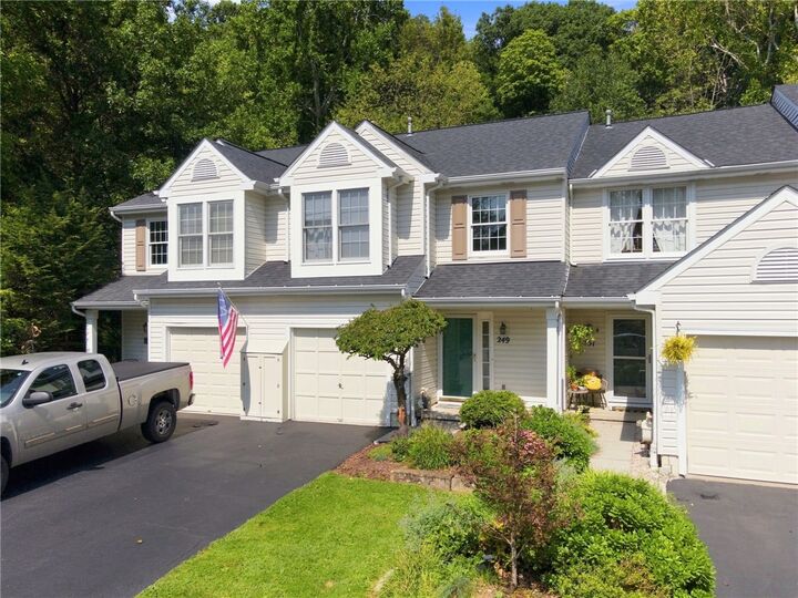 Property Photo:  249 Commons Dr  PA 15139 