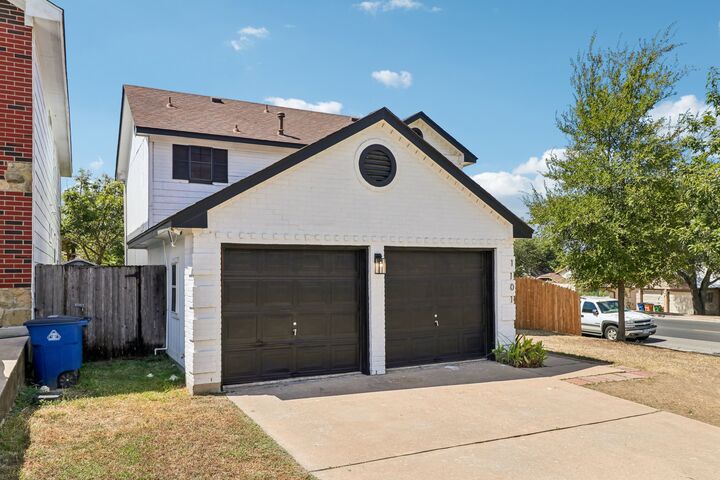 Property Photo:  1101 Silverton Court  TX 78753 