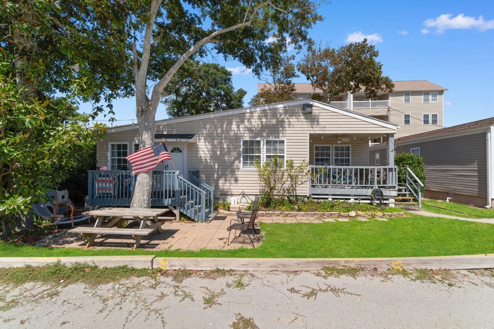 Property Photo:  401 28th Ave. S  SC 29582 
