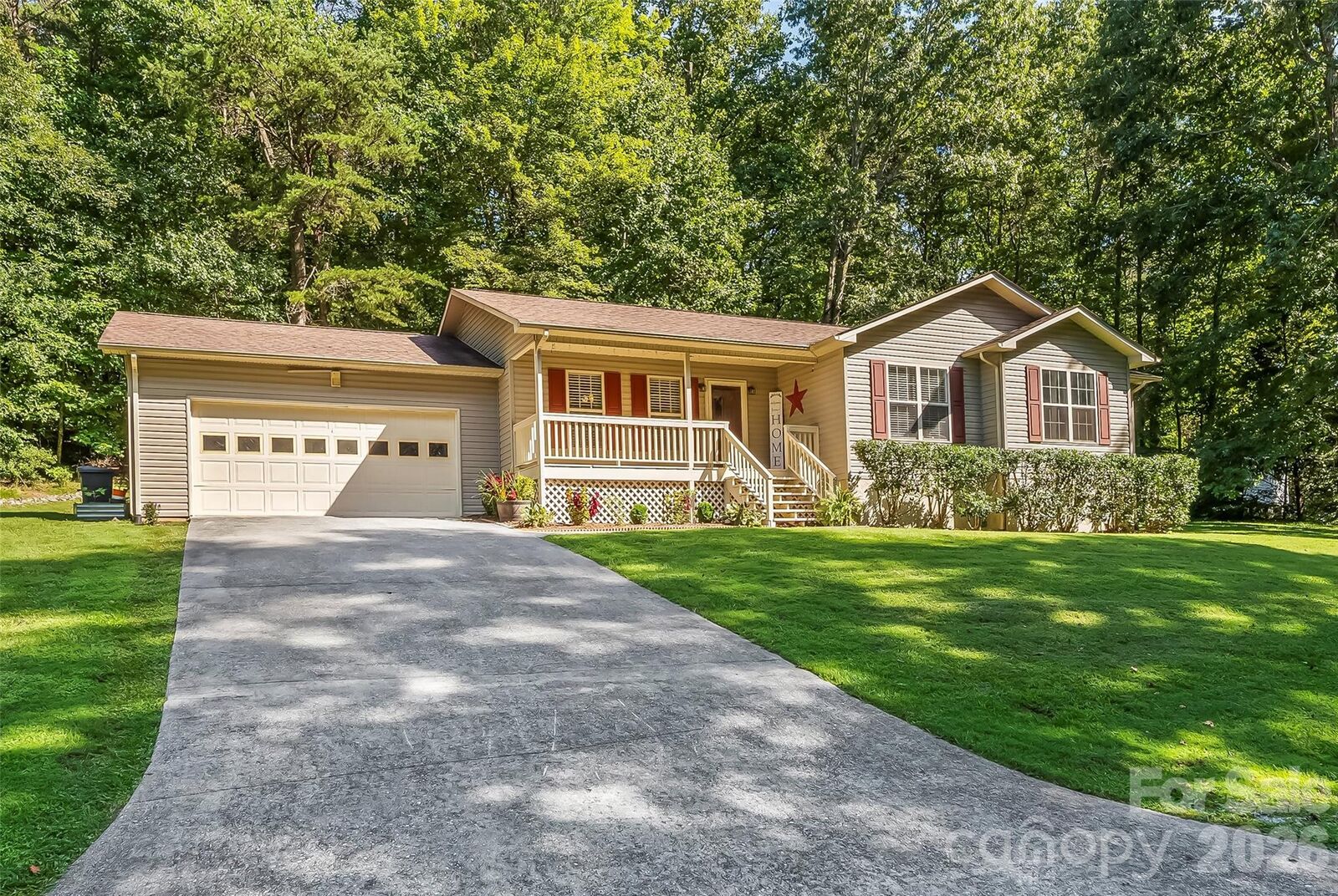 Property Photo:  132 Dogwood Heights Drive  NC 28752 