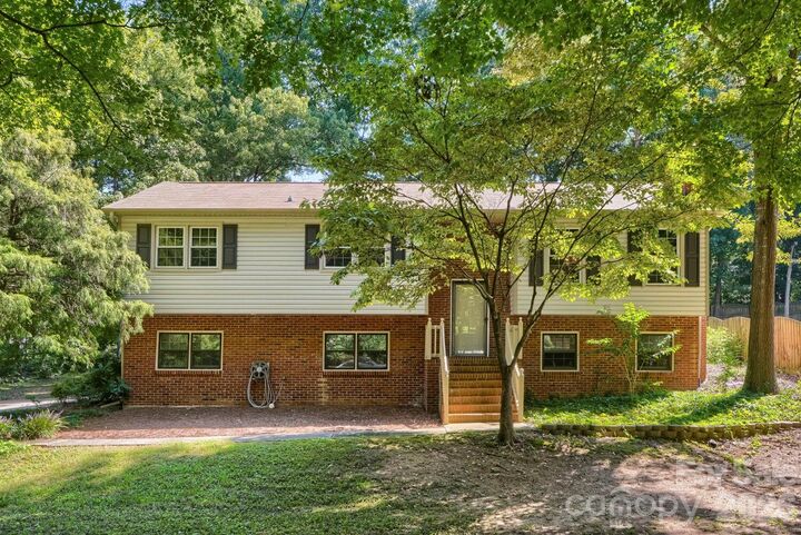 Property Photo:  2414 Ashford Drive  NC 28027 