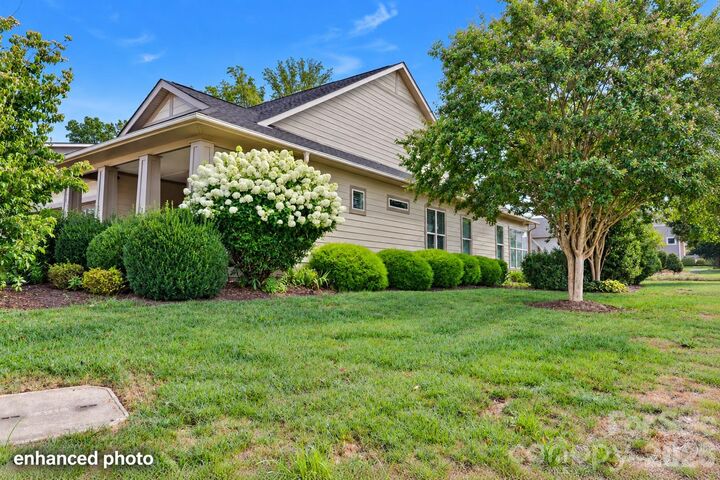 Property Photo:  171 Chimney Rock Court  NC 28037 