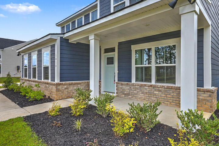 Property Photo: 1018 Lacebark Drive SC 29472
