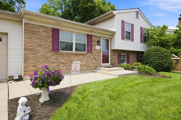 Property Photo: 5480 Dengail Drive OH 45238