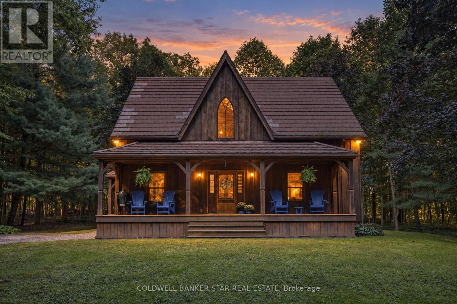 Photo de la propriété:  26034 Kerwood Road  ON N7G 3H5 