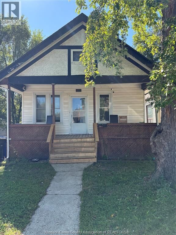 Property Photo:  559 Grove  ON N9A 6G5 