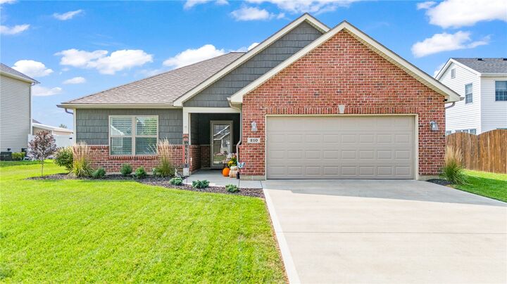 Property Photo:  210 Fox Harbor Drive  OH 45373 