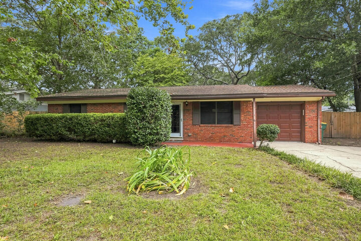 Property Photo:  53 Junior Drive  FL 32579 