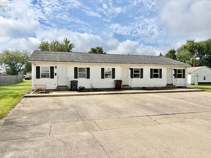 Property Photo: 26 Hayes Street OH 44890