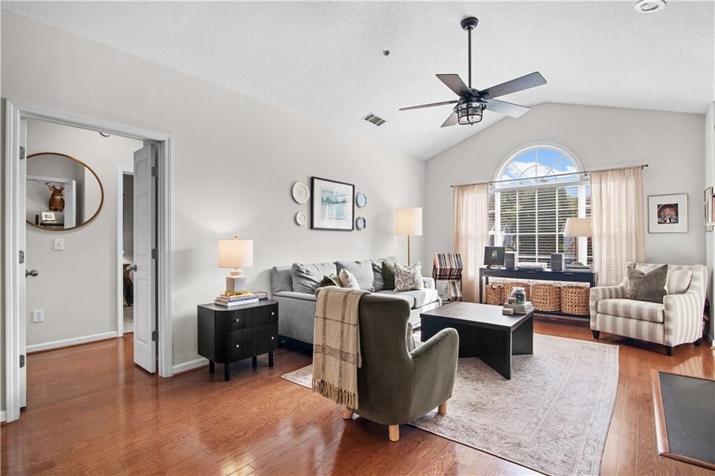 Property Photo: 1209 Vinings Forest Lane SE 12 GA 30080
