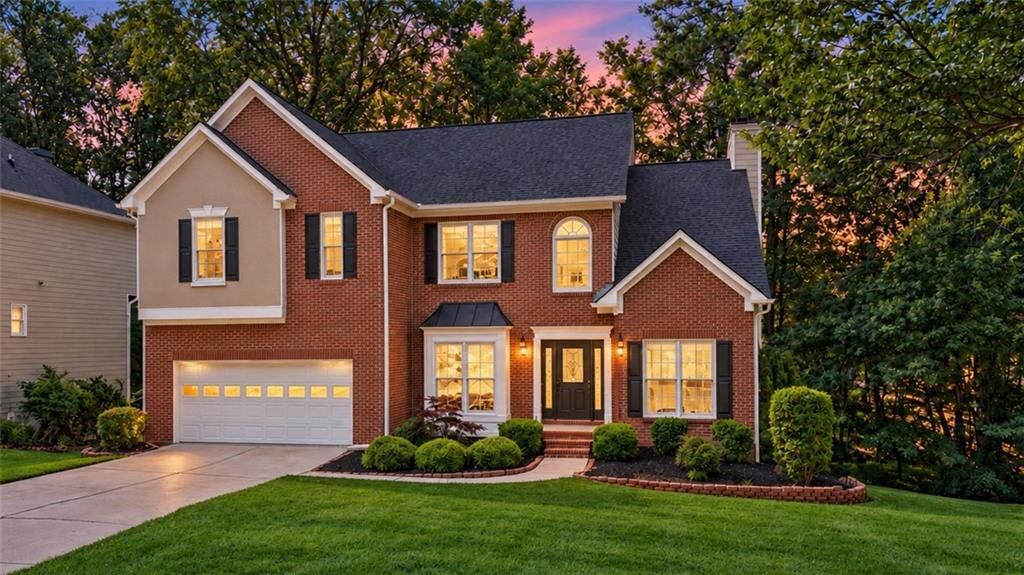 Property Photo: 2330 Rose Walk Drive GA 30005