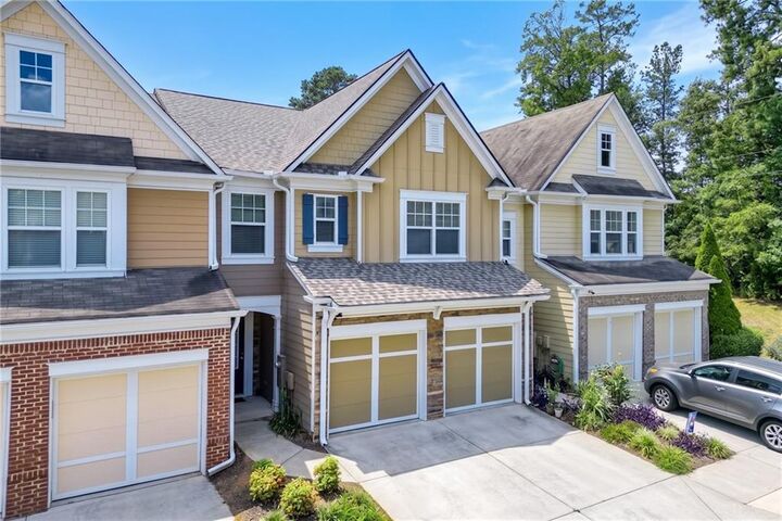 Property Photo:  1670 Granville Court  GA 30043 