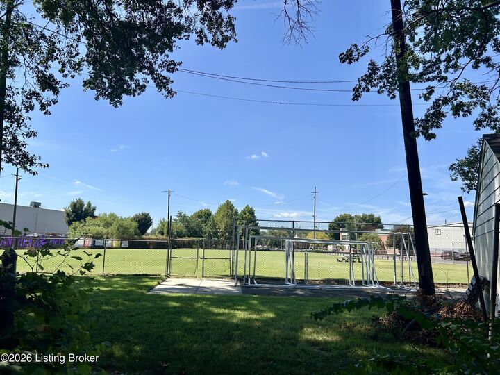 Property Photo:  214 S Lillian Way  KY 40214 