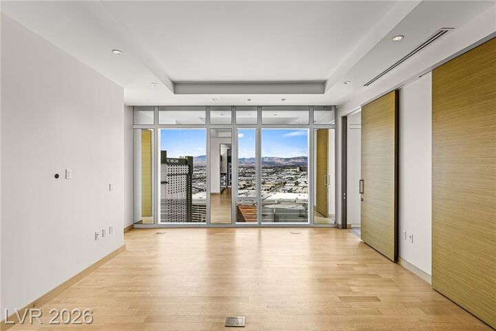 Property Photo: 3750 Las Vegas Boulevard 2611 NV 89158