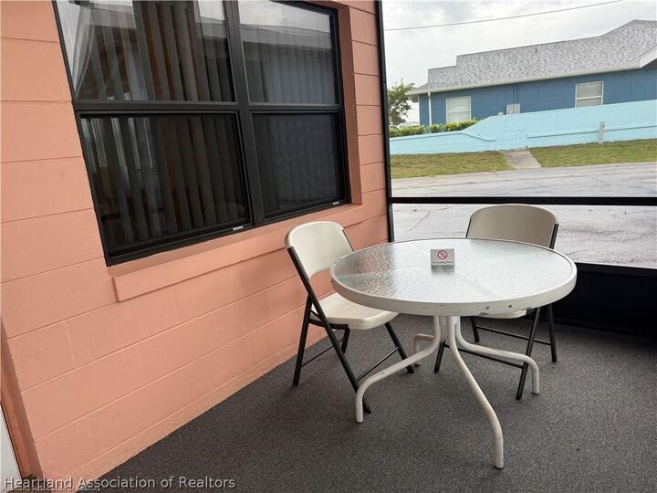 Property Photo:  735 S Lakeview Road 6  FL 33852 