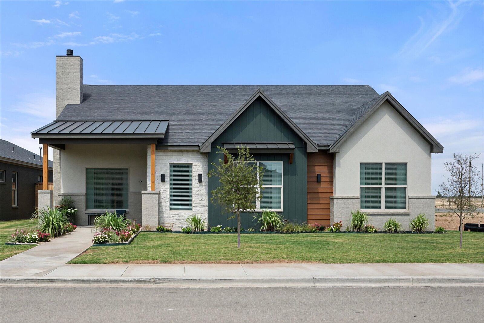 Property Photo: 7604 52nd Street TX 79407