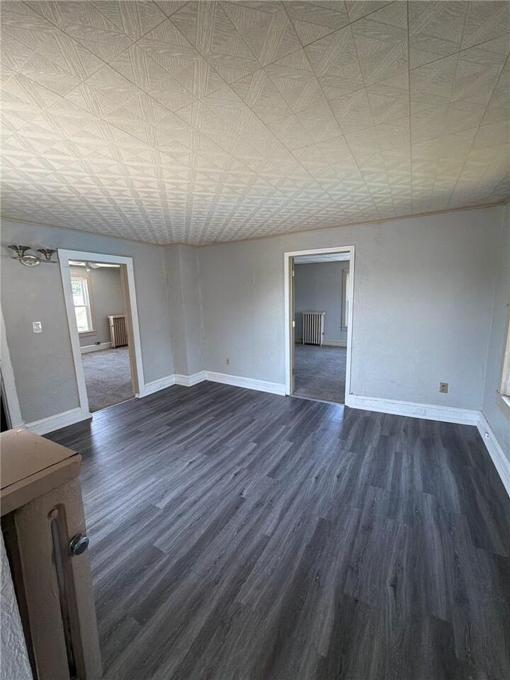 Property Photo:  100 Rose Lane 1  PA 18518 