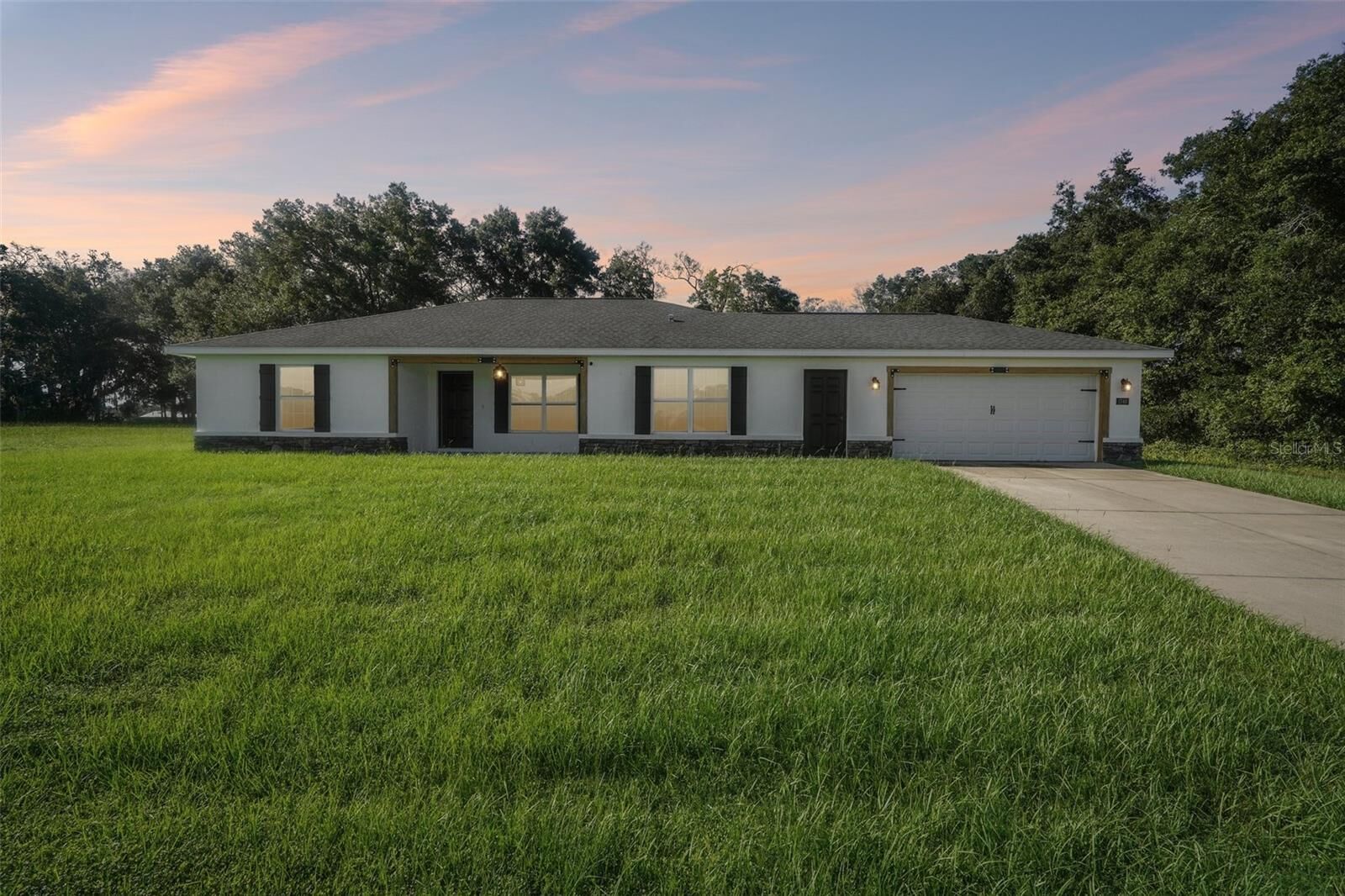 Property Photo:  1740 NE 160th Place  FL 32113 