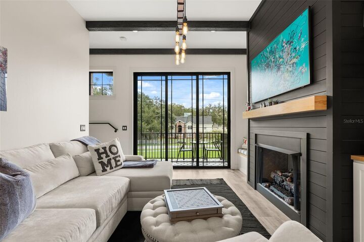 Property Photo: 72 N Park Avenue 8 FL 34787
