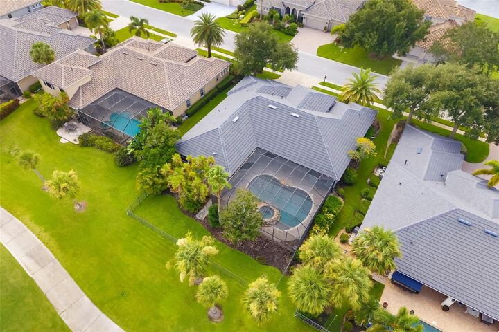 Property Photo:  10411 Winding Stream Way  FL 34212 