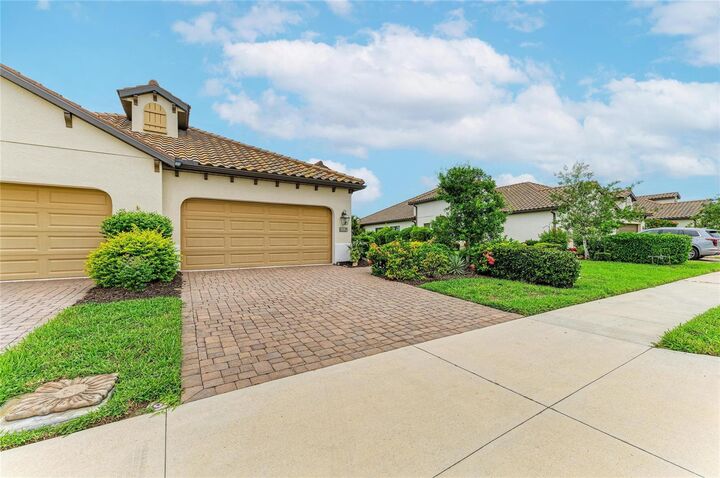 Property Photo:  11125 McDermott Court  FL 34223 