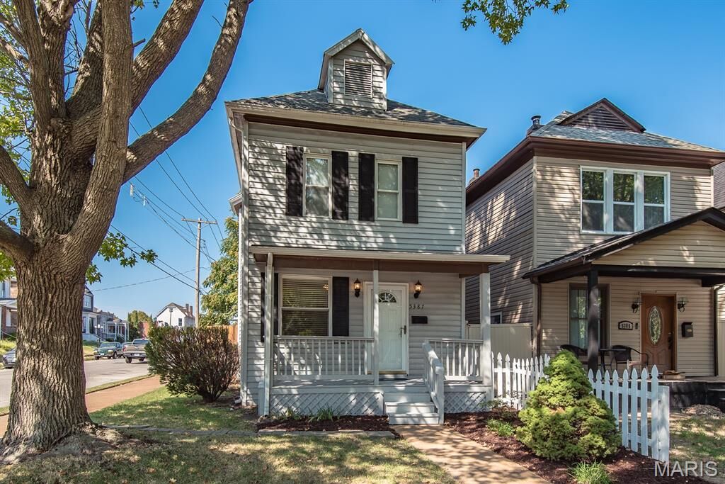 Property Photo: 5387 Reber Place MO 63139