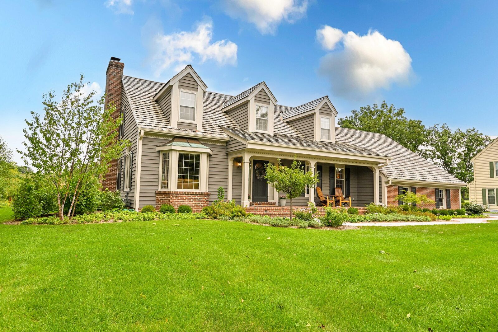 Property Photo: 10818 N Norway Dr WI 53092