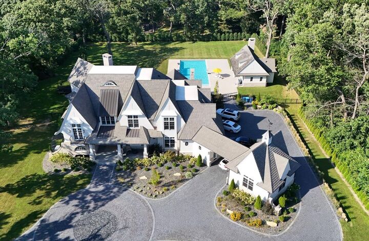 Property Photo: