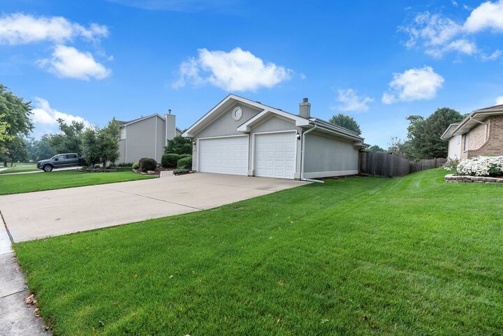 Property Photo: 514 Stephanie Drive IL 60441
