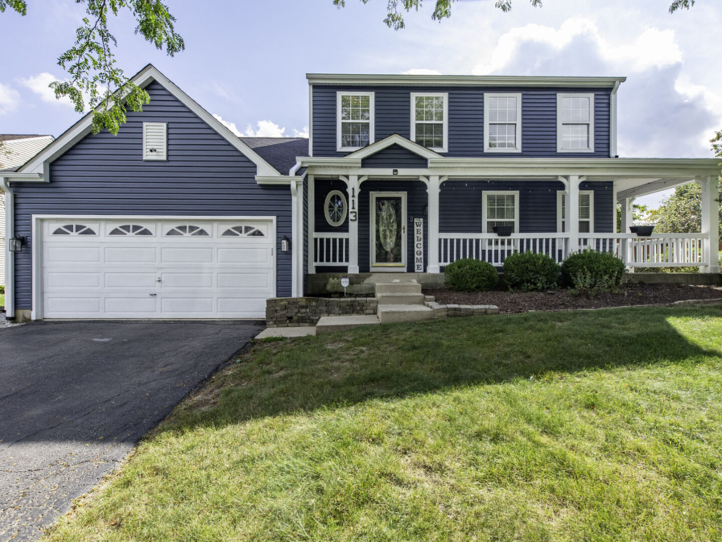 Property Photo:  113 Oakton Lane  IL 60046 
