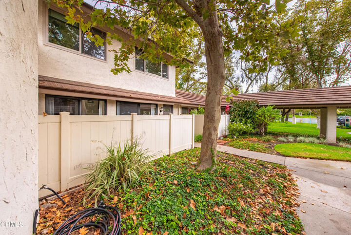 Property Photo:  1124 Landsburn Circle  CA 91361 