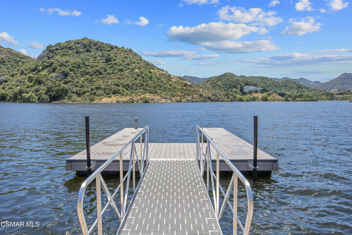 Property Photo:  800 Lake Sherwood Drive  CA 91361 
