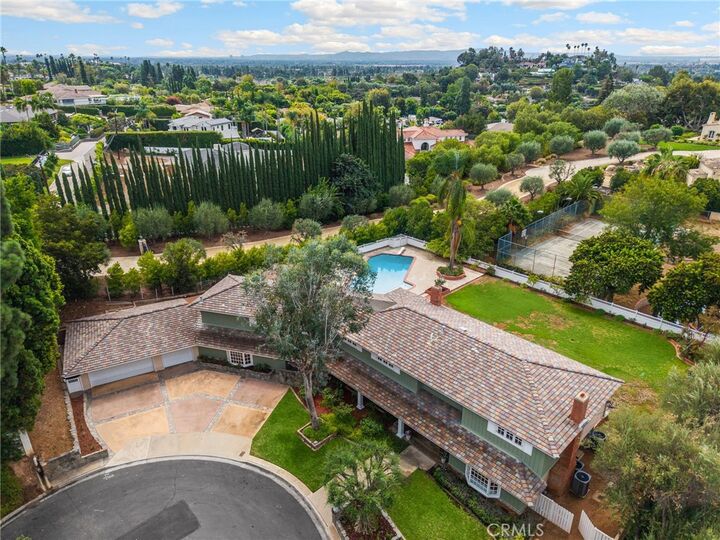 Property Photo:  1612 Wyndham Court  CA 92705 