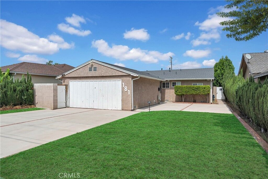 Property Photo:  181 W 223rd Street  CA 90745 