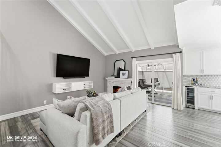Property Photo:  1409 Arch Lane  CA 92648 