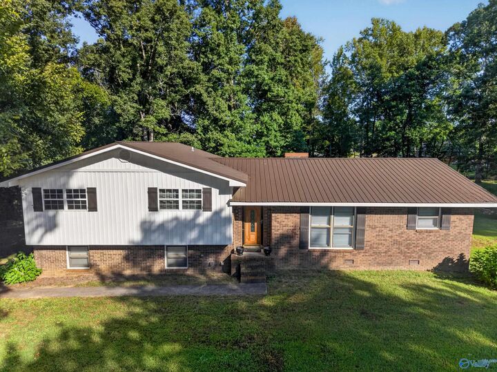 Property Photo: 13775 Al Hwy 69 N AL 35019